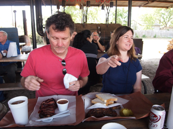 Dan amd Stephanie get their Q on at Snow's